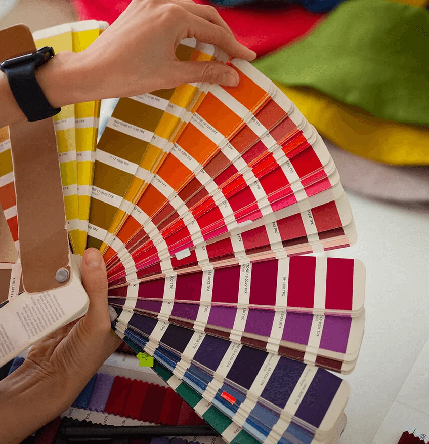 Pantone, Graphiste Toulon